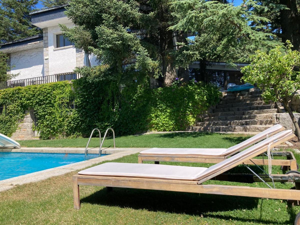 Los Cedros, Gran Chalet Con Piscina Y Apartamento En Navacerrada Exteriér fotografie