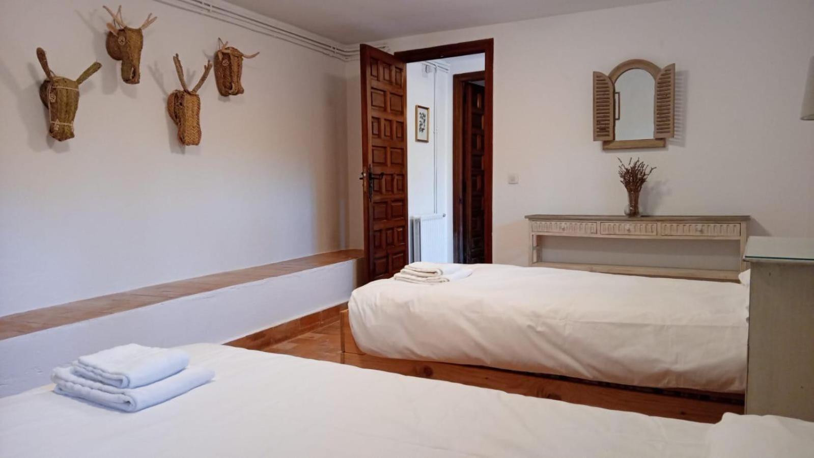Los Cedros, Gran Chalet Con Piscina Y Apartamento En Navacerrada Exteriér fotografie